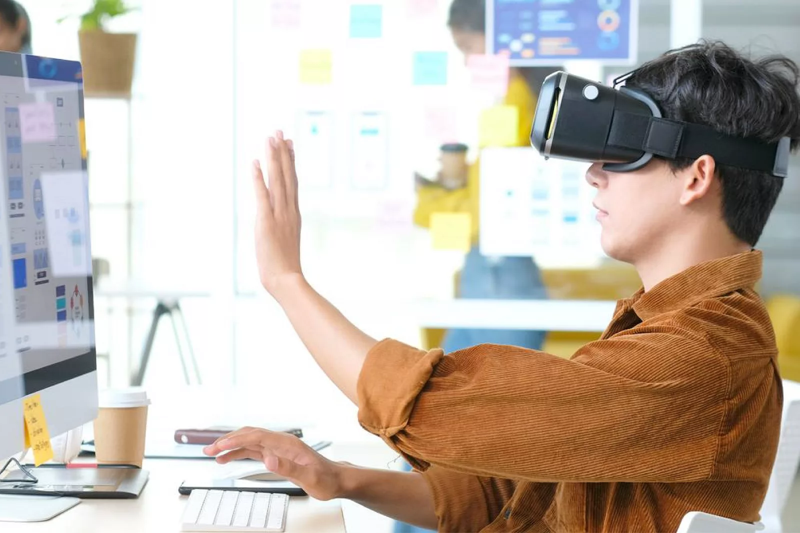 UX design impact the usability and intuitiveness of VR and AR applications
